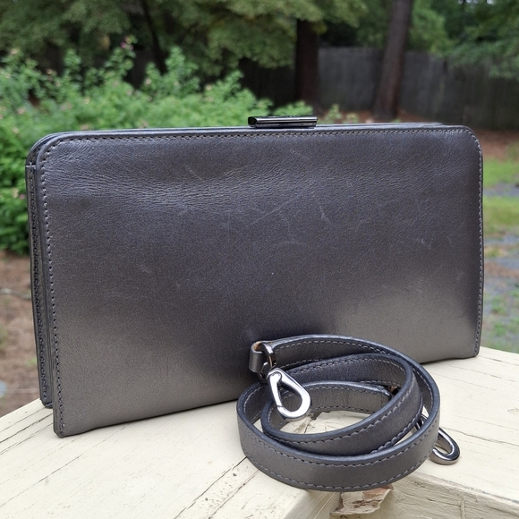 Rare Vintage 1999 Coach Italian Nappa Pearlized Leather Convertible Clutch #6160 - Picture 1 of 12